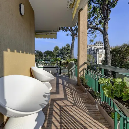 Imperium Desenzanoloft Official Partner Homes & By Marriott Bonvoy דסנזאנו דל גארדה