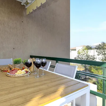 Apartment Desenzanoloft Official Partner Marriott Homes & - Imperium